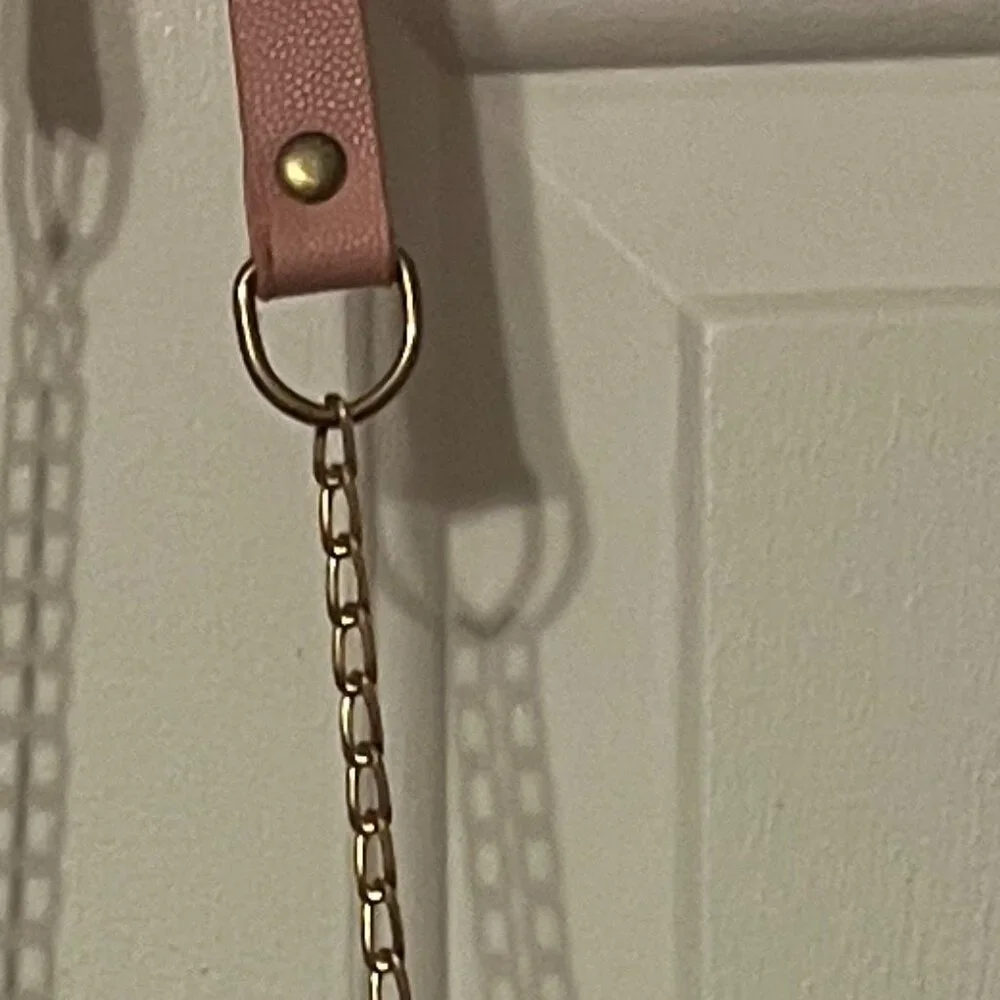 Adorable pink round basketball purse - Picture 9 of 10
